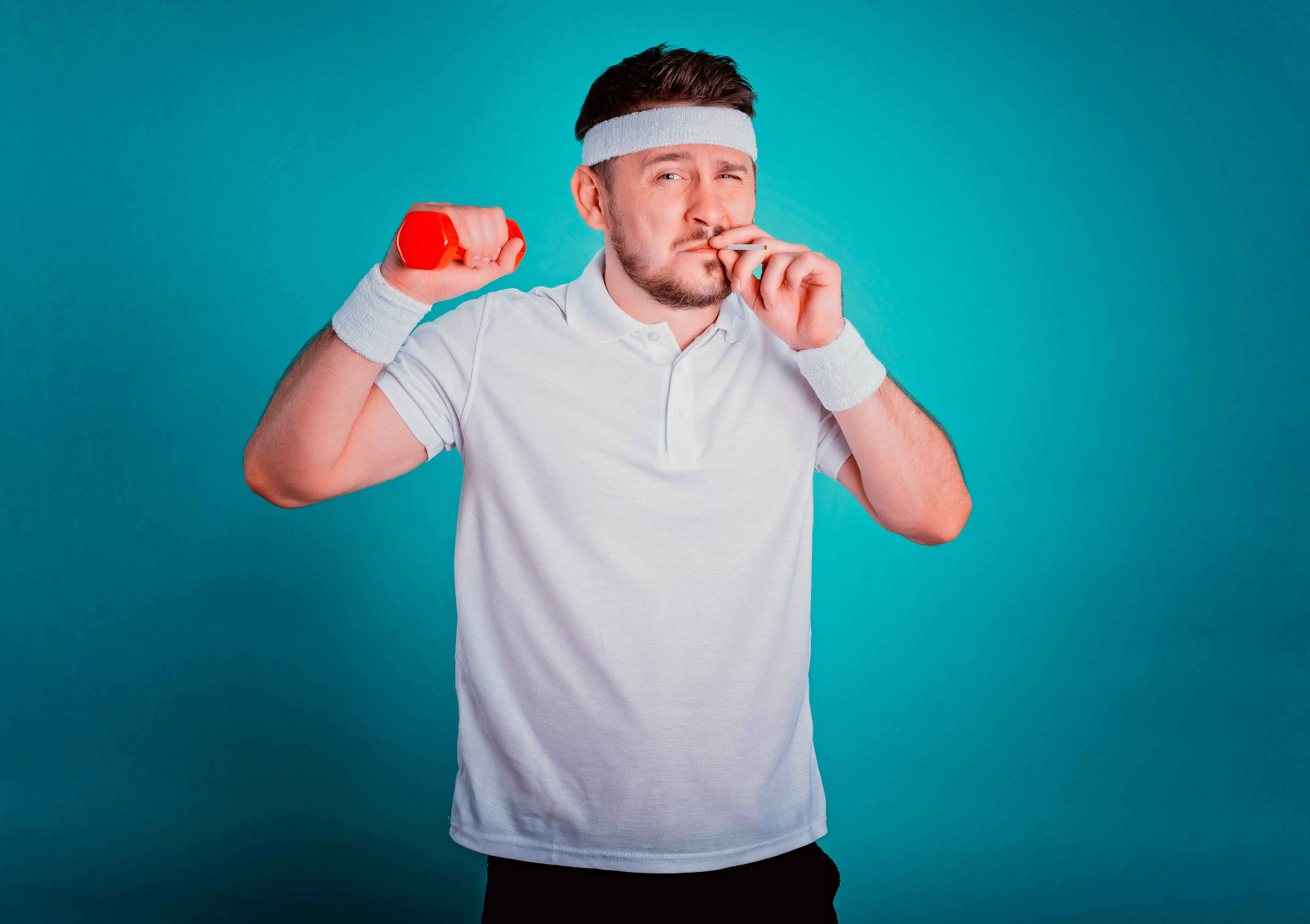 бен лэмб торс. тактичность при общении. мужчина применяет силу. агрессивные переговоры. израильский крав мага.