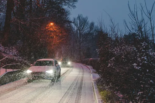Как защитить автомобиль от перепадов температур: эксперт рассказал, почему именно это опасно