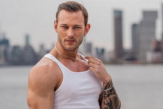 Стриптизер рассказал о самом странном в его жизни заказе: девичник у ...