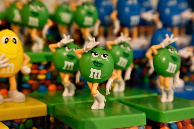 Почему M&M’s убрал из рекламы говорящие конфеты? Вы их больше не узнаете Почему M&M’s убрал из рекламы говорящие конфеты? Вы их больше не узнаете