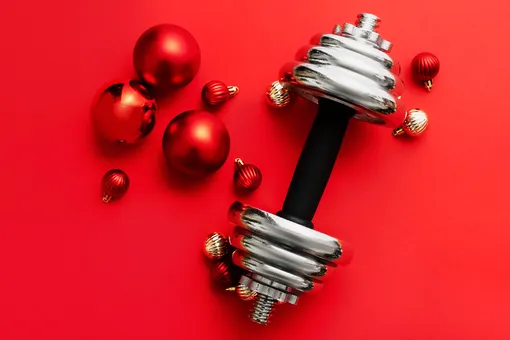 «Удар по печени, сердцу и сосудам»: почему вредно тренироваться в новогодние праздники?