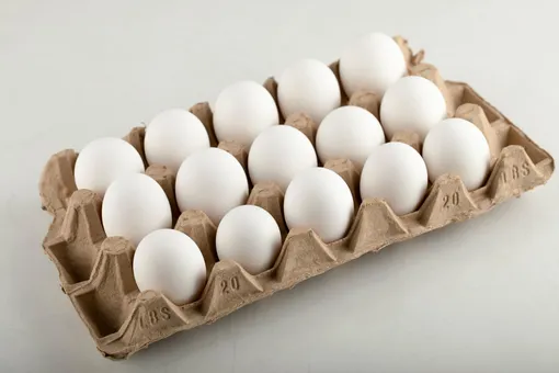 Почему яйца нельзя класть в холодную воду?
