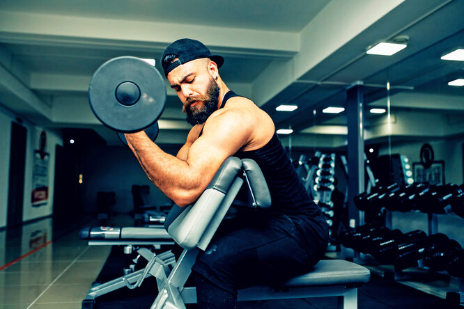 Как тренировать мышцы, которые развиваются медленнее остальных: 3 главных правила гармоничного развития тела