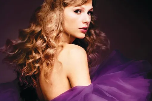 Тейлор Свифт стала первой женщиной с четырьмя альбомами в топ-10 по версии журнала Billboard