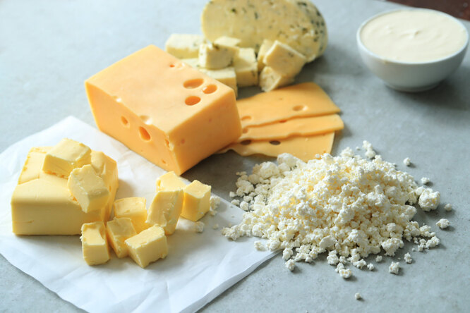 Эксперты назвали сыр, который опасен для сердца: вы точно его пробовали