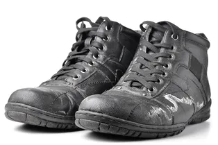 Реагенты портят обувь: как защитить ботинки зимой