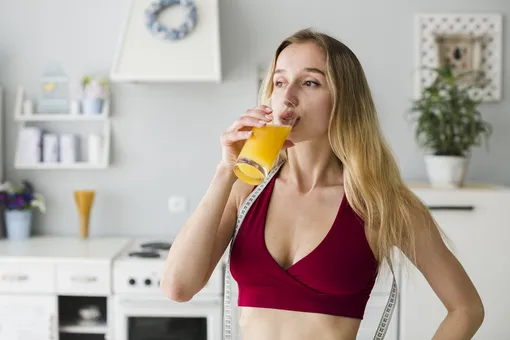 «Это просто овсянка»: врач развеял миф о чудо-напитке для похудения из TikTok