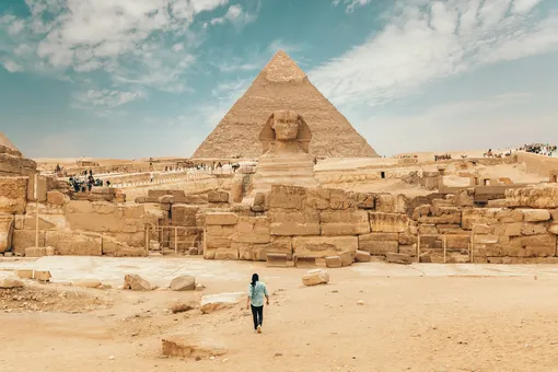 Пирамида Хеопса в Египте является единственным из семи чудес света, которое сохранилось до наших дней