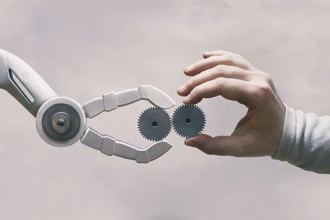 Компания Boston Dynamics представила нового робота: он почти не уступает человеку