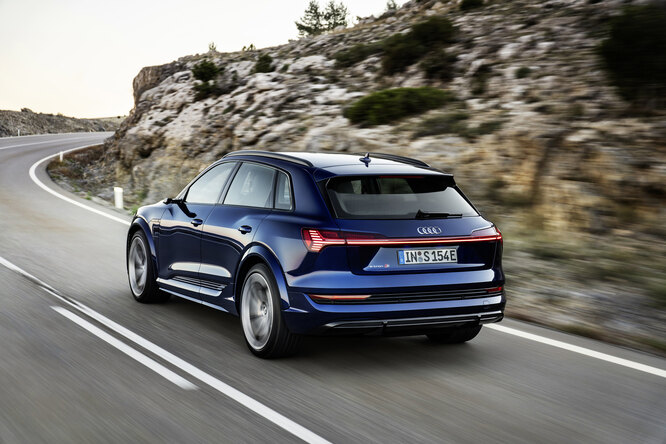 Audi e-tron S