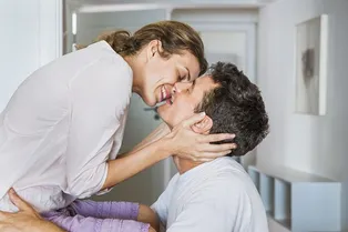 Секс по расписанию: эксперимент супружеской пары и его неожиданные результаты