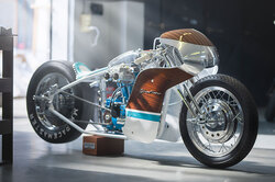 Harley-Davidson в стиле яхты Lamborghini: посмотрите на самый красивый кастомный мотоцикл недели