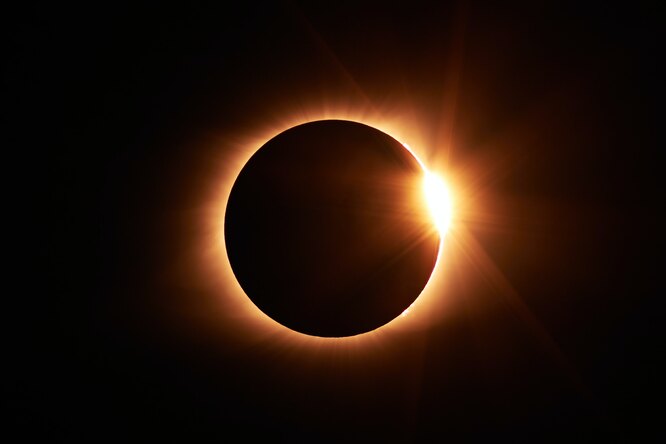 Россияне увидят кольцеобразное солнечное затмение впервые за 55 лет