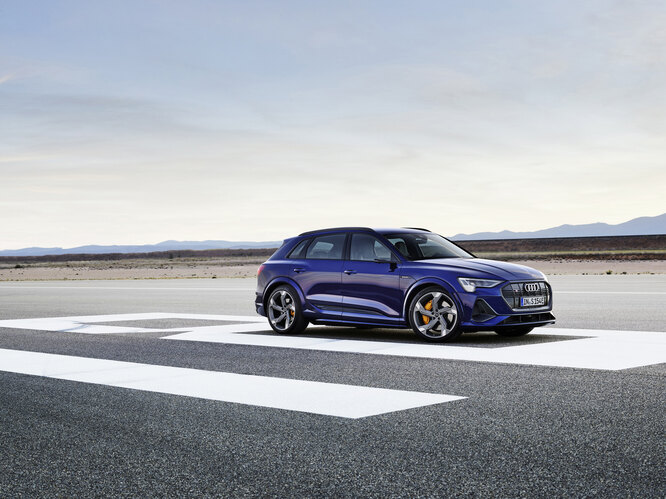 Audi e-tron S