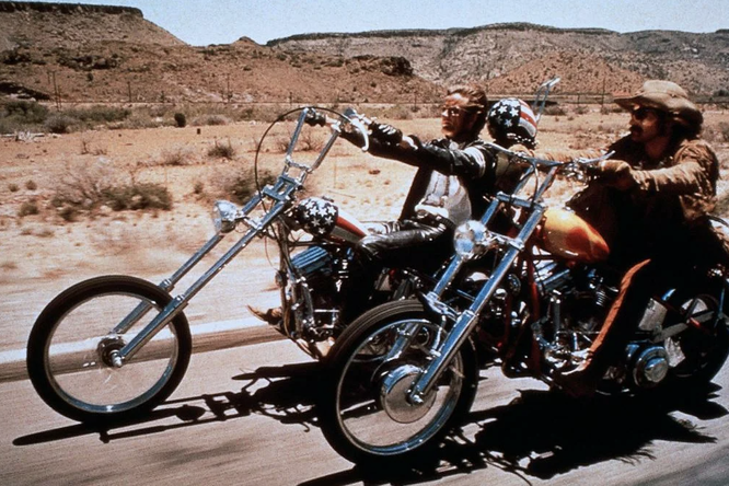 10 самых крутых мотоциклов из наших любимых фильмов