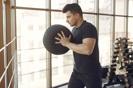Как прокачать все тело без тренажерного зала: попробуйте эту короткую тренировку для всех мышц