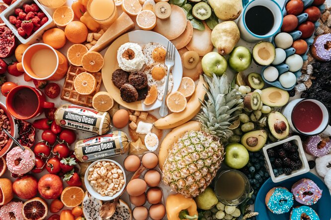 Правильное питание после 50 лет: 10 суперпродуктов, которые нужно добавить в рацион каждому