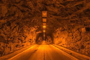 Как у строителей тоннелей получается не заблудиться под землей?