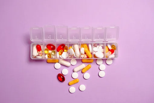 Дефицит какого одного витамина может привести к риску развития слабоумия
