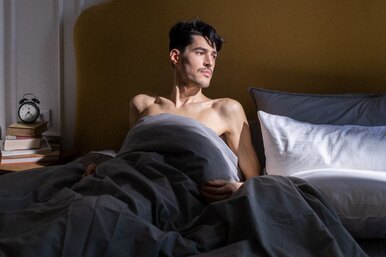 3 упражнения, которые можно выполнять прямо в постели 3 упражнения, которые можно выполнять прямо в постели