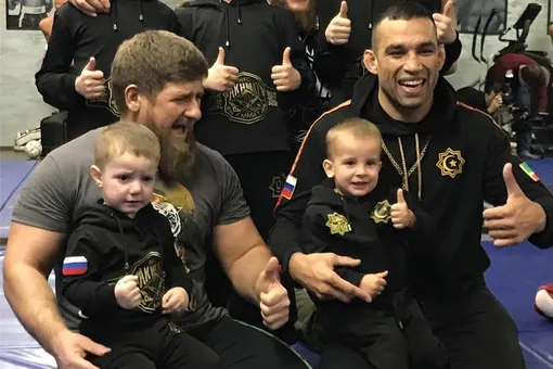 Бывший чемпион UFC рассказал о шикарном подарке от Рамзана Кадырова