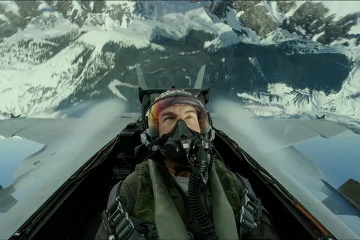 Видео: Том Круз прыгает с парашютом четыре раза подряд, чтобы снять сцену для фильма «Миссия невыполнима 7»