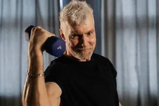 Как оставаться в форме после 40 лет: попробуйте это оригинальное упражнение