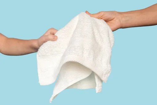 Как выполнять подтягивания на полотенцах?
