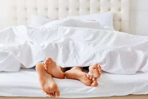 Почему во сне сводит мышцы ног: угадайте реальную причину