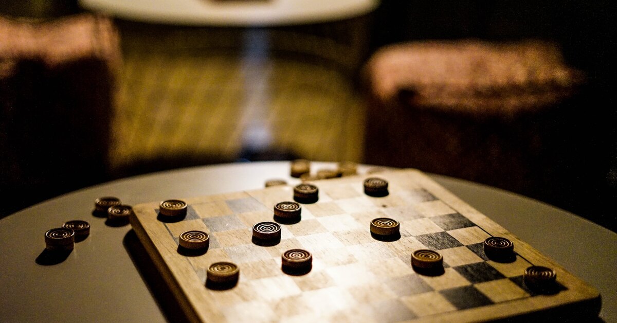 Спортсмен по шашкам