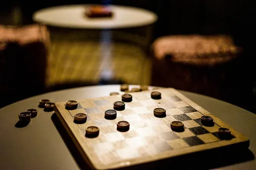 Как без труда выиграть любую партию в шашки: стратегия, которая вас никогда не подведет