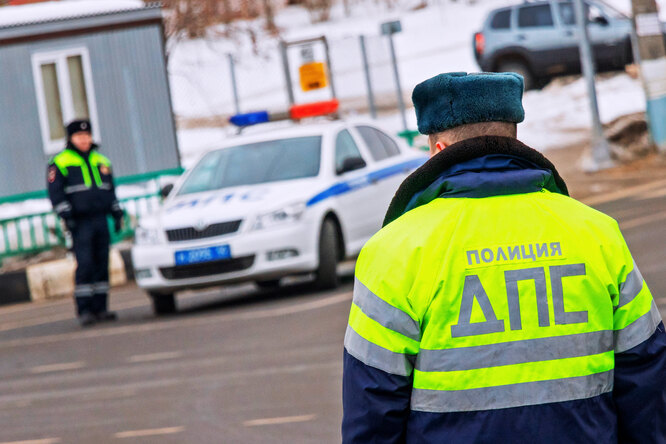 Тонкости ПДД: можно ли выпивать рядом с автомобилем и не лишиться прав Тонкости ПДД: можно ли выпивать рядом с автомобилем и не лишиться прав