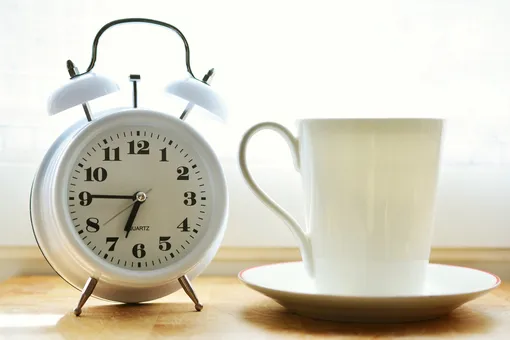 Как быстро собираться по утрам на работу или учебу: 6 советов