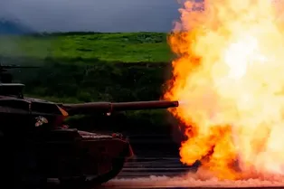 Как выглядит выстрел из танка в замедленной съемке