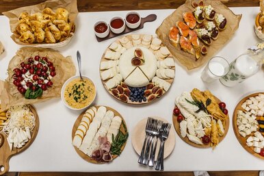 Вкусно и доступно: эксперты назвали любимые сыры россиян Вкусно и доступно: эксперты назвали любимые сыры россиян