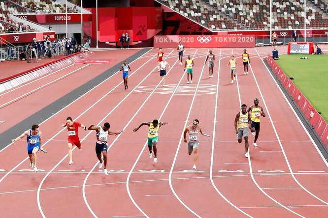 Сборная Ямайки впервые за 13 лет не выиграла эстафету в мужском спринте