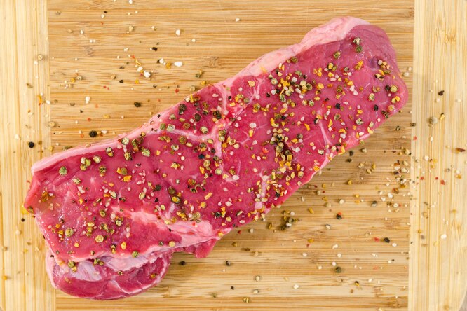 Нужно ли мыть мясо и рыбу перед готовкой? Нужно ли мыть мясо и рыбу перед готовкой?