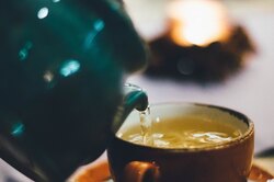 Правда ли, что зеленый чай помогает замедлить процессы старения