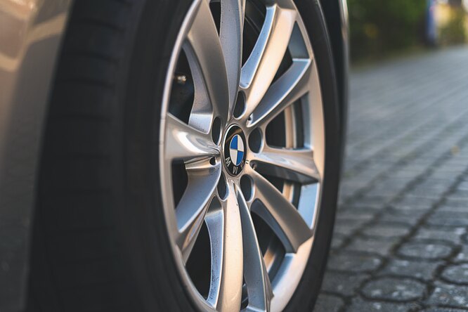 Как грамотно отреставрировать старые литые диски из алюминиево ...