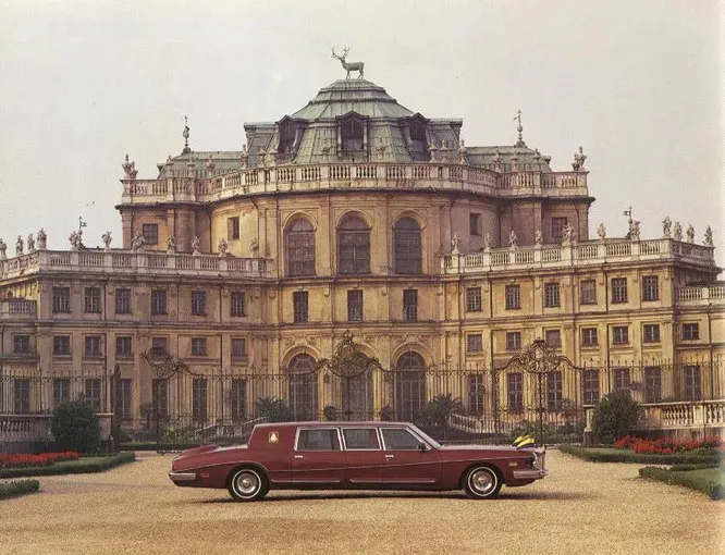 1981 год, Stutz Royale, длиннобазный лимузин, удлиненная версия Diplomatica. Два экземпляра купил король Саудовской Аравии, один президент Габона.