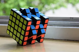 Как быстро собрать кубик Рубика: простой способ