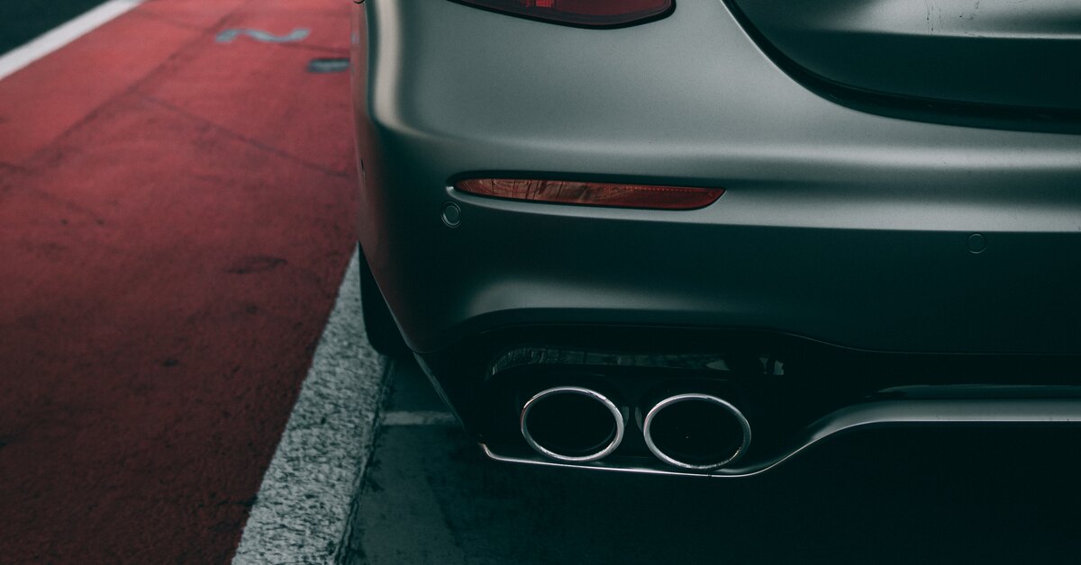 Почему злоумышленники воруют каталитические нейтрализаторы с автомобилей?