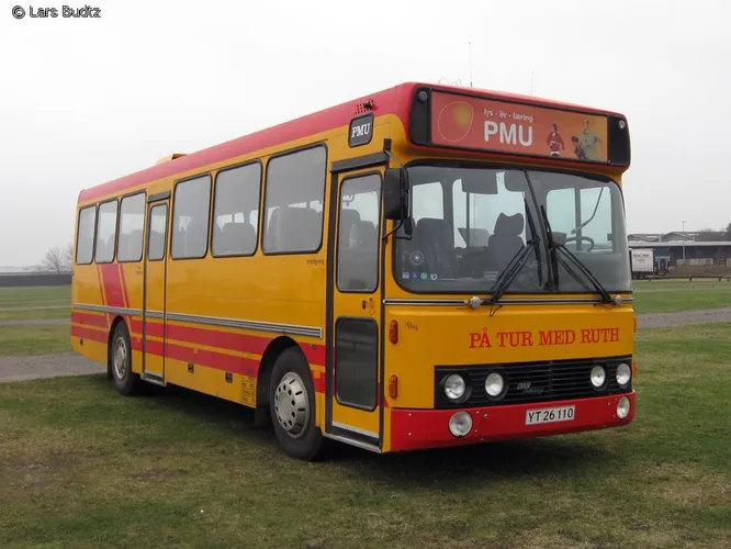 DAB крупный производитель автобусов как со своими кузовами, так и с кузовами Leyland. Марка существовала с 1912 по 2002 год, с 1953-го была куплена «Лейландом». На снимке DAB series 7 с кузовом Leyland.