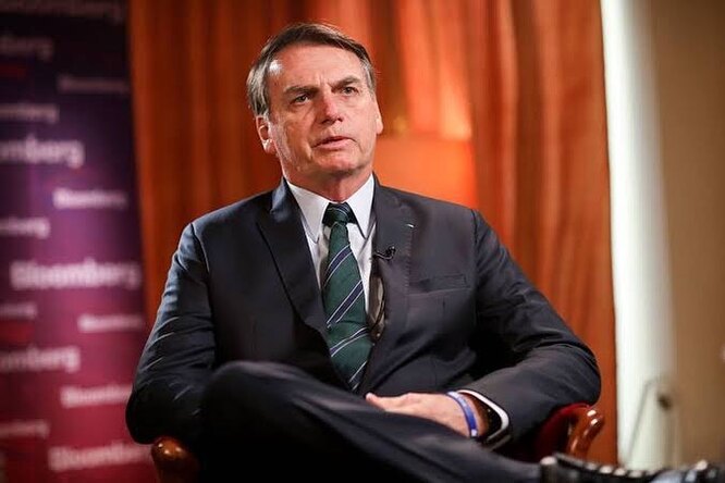 Президента Бразилии госпитализировали из-за непрекращающейся икоты Президента Бразилии госпитализировали из-за непрекращающейся икоты
