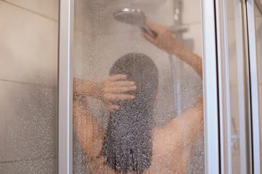 Горячий душ может вас убить: ученые считают, что горячая вода очень опасна для человека