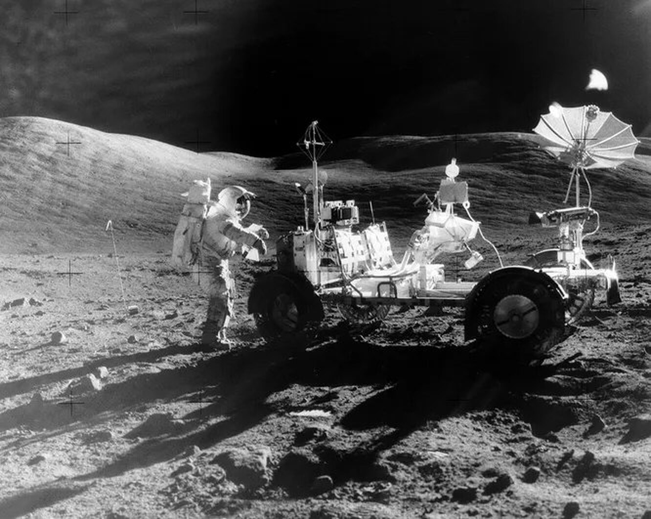 17 апреля лунный. Луноход Аполлон 17. Аполлон 17 на Луне. Лунный Ровер Аполлон 11. Аполлон - 17 1972.