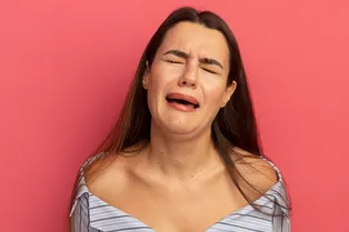 Почему некоторые женщины плачут после оргазма?