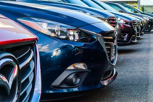 Какие автомобили больше всего теряют в цене после покупки: рейтинг от автоэкспертов