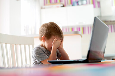 Как защитить ребенка от травли в интернете?