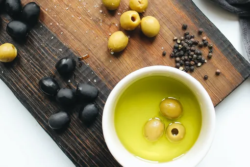 Как одна ложка оливкового масла поможет прожить дольше: средиземноморский секрет долголетия